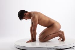 Kneeling reference poses of Mack